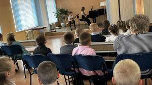 IMG-49b8e6b4c3c73af8b6f0892f16b769cc-V