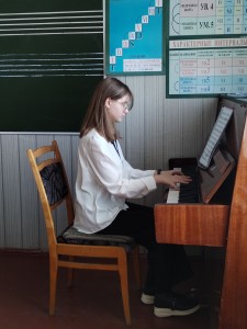 IMG-639a3f4a23b82a1353059a2ded083c13-V