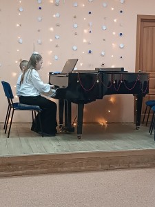 IMG-84b3c0050de9cd52ae431b8a37181f00-V