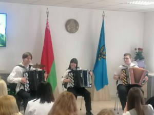 IMG-9d6b3aab780393dd0da4d0e9fdb696f3-V