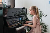 IMG-e5b143a4c6ce249d75b958acc705741c-V